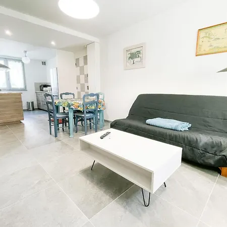 아파트 #gm Beautiful T3 With 2 Bedrooms And Parking *