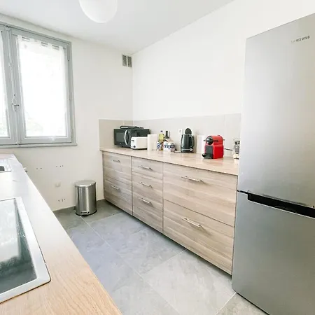 #gm Beautiful T3 With 2 Bedrooms And Parking